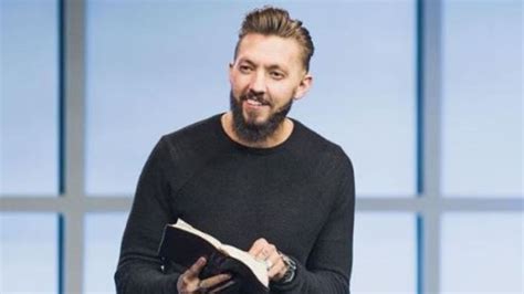Pastor levi lusko - Fresh Life Church: Pastor Levi Lusko points out how loneliness is the only ache that doesn't come from sin, and teaches us six benefits to having friendships...